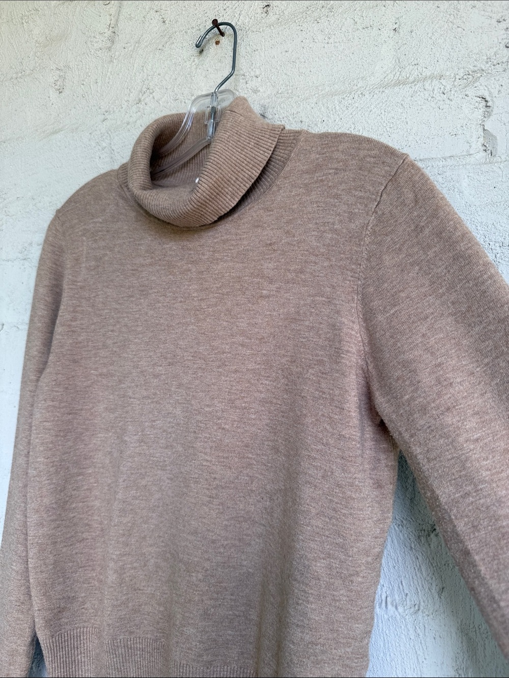 Splendid x Cella Jane Blog Camel Turtleneck Sweater Size Medium - Picture 3 of 8